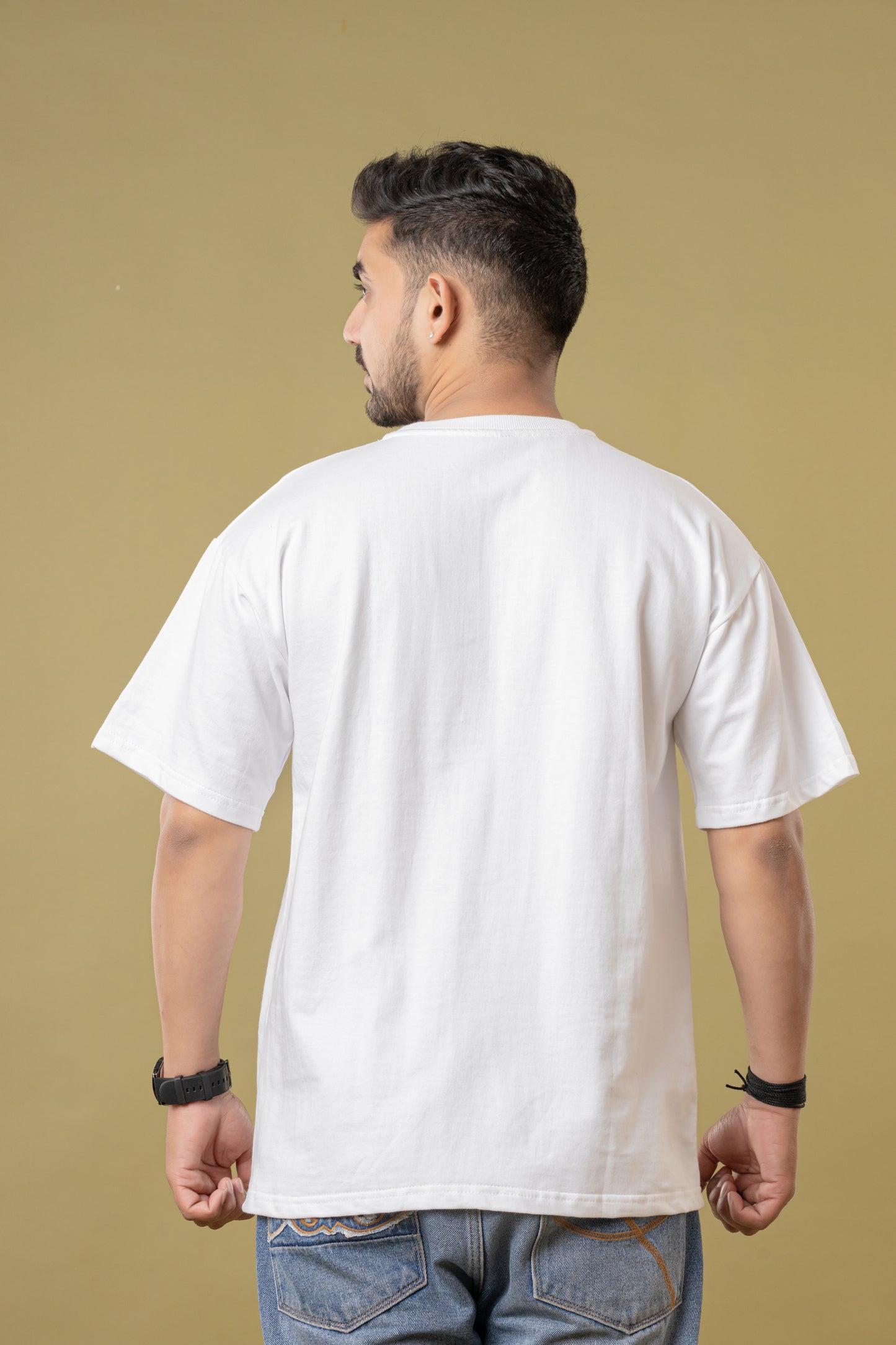Men White Oversized T-Shirt with Crack Pattern Graphic Print